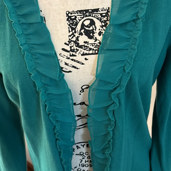 Jones New York Green Ruffled Cardigan Perfect for spring & summer! Medium M - Picture 4 of 6